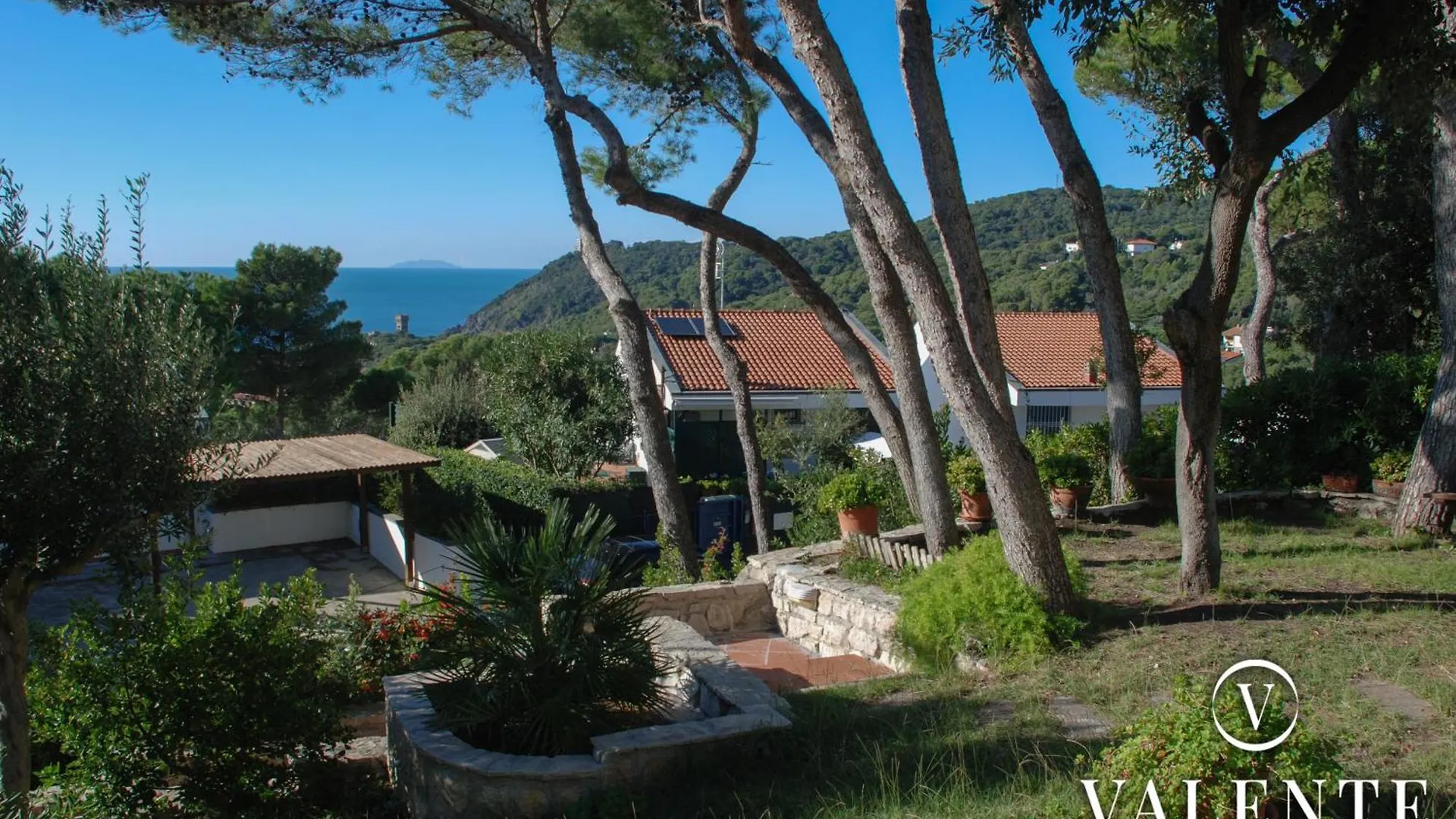 Beach House With Garden Quercianella Holiday home
