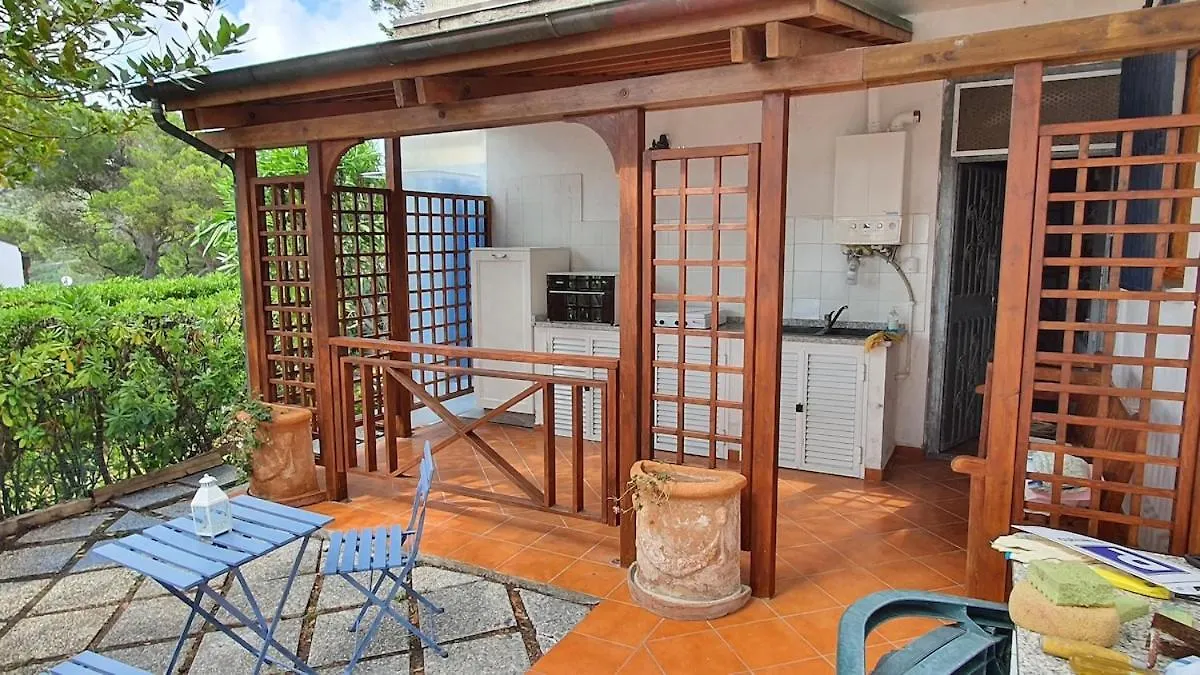 Beach House With Garden Quercianella Holiday home