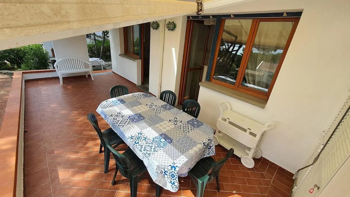 Holiday home Beach House With Garden Quercianella