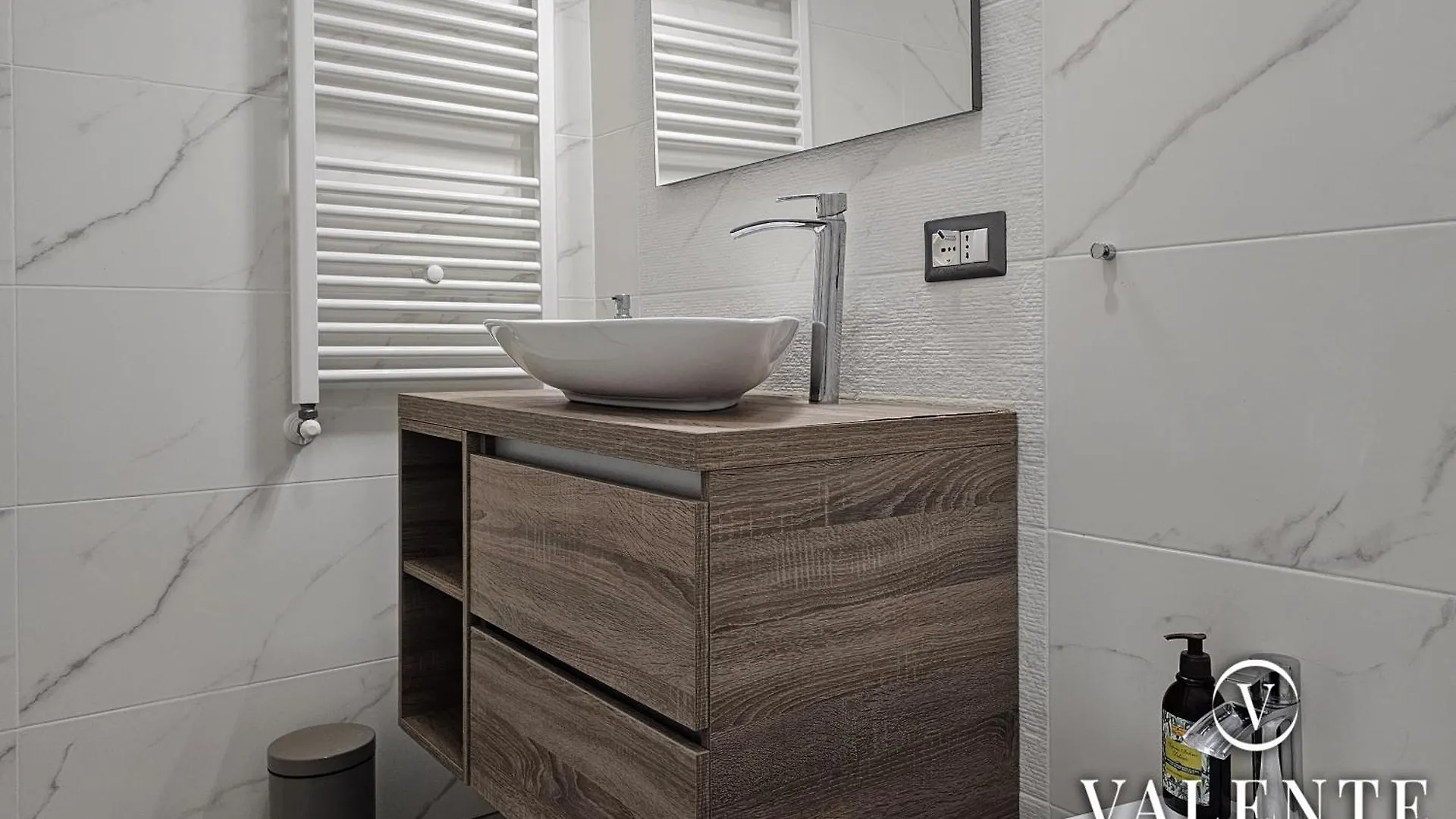 Beach House With Garden Quercianella Holiday home