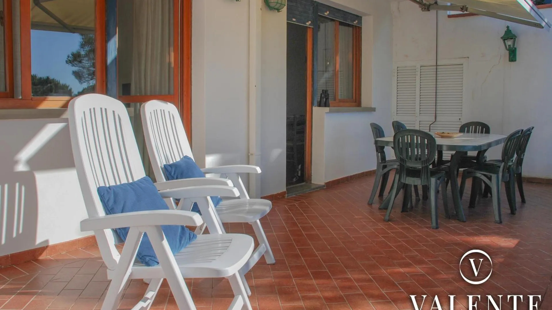 Beach House With Garden Quercianella Holiday home