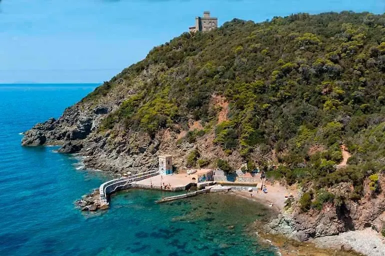 Holiday home Beach House With Garden Quercianella