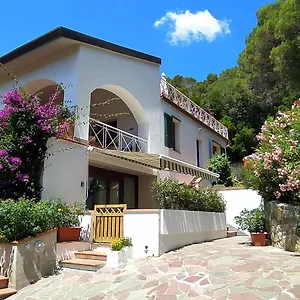 Ferienhaus Tra Mare E Bosco Nella Splendida, Quercianella